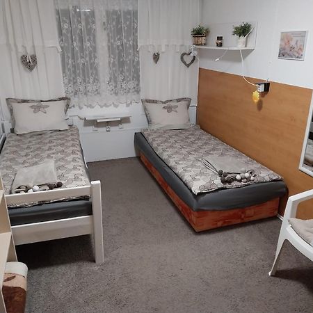 Chatka Pod Javorovym Trinec Exterior foto